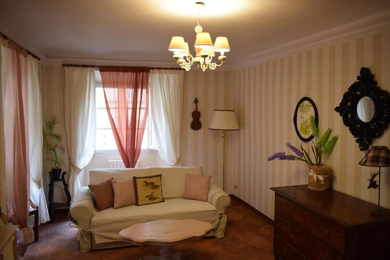 Palazzo Tucci Apartments Lucques Extérieur photo